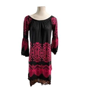 White Mark Alta Shift Dress Black with Fuchsia Design Lace Trim size Large